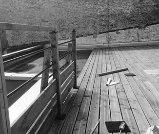 Terrasse en bois en construction