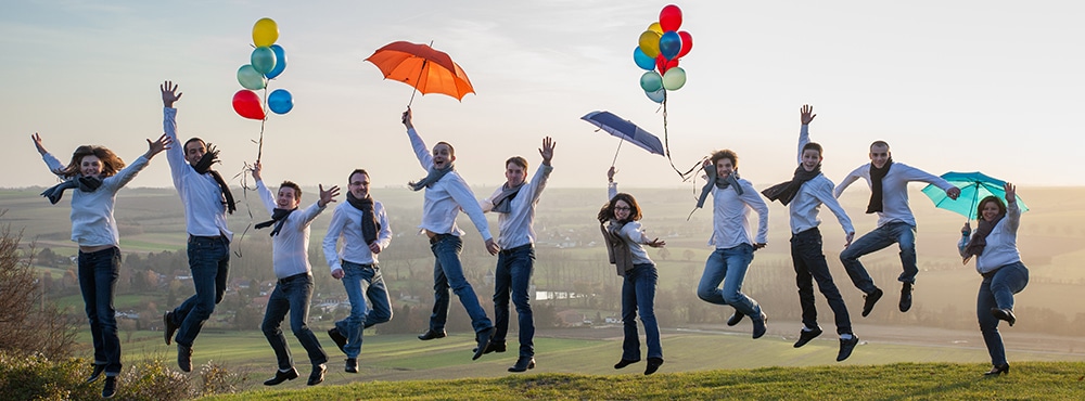 Illustration de la joyeuse équipe Adexos au parc d'Olhain, il y a plusieurs années.